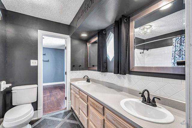 6449 Riders Rd, Odessa, TX 79762