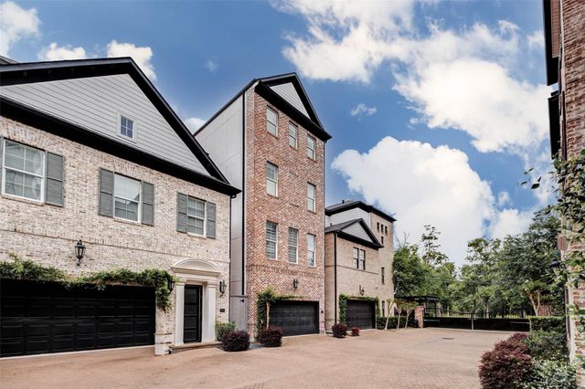 1323 Hunters Meadow Ln, Houston, TX 77055