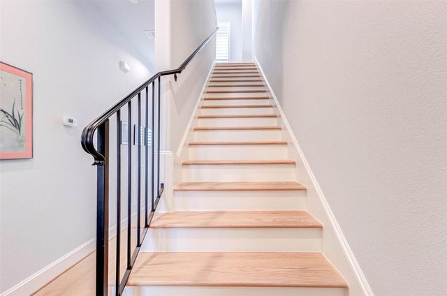 1323 Hunters Meadow Ln, Houston, TX 77055