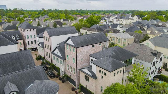 1323 Hunters Meadow Ln, Houston, TX 77055