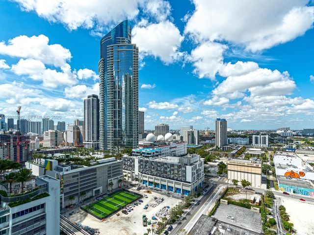 1000 Biscayne Blvd 2002, Miami, FL 33132