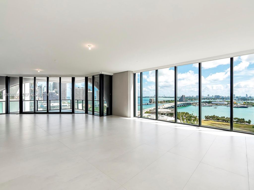 1000 Biscayne Blvd 2002, Miami, FL 33132