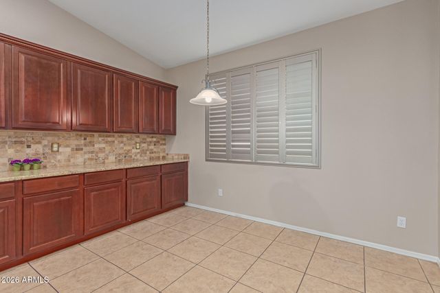 2206 W Fawn Drive, Phoenix, AZ 85041