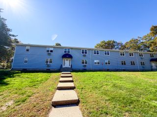 113 Horse Pond Road APT B, Salem, CT 06420