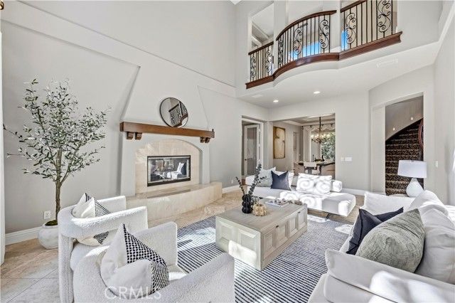 9 Sunnindale, Laguna Hills, CA 92679