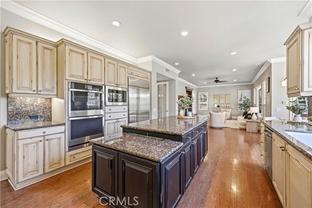 9 Sunnindale, Laguna Hills, CA 92679