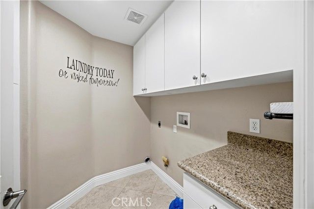 9 Sunnindale, Laguna Hills, CA 92679