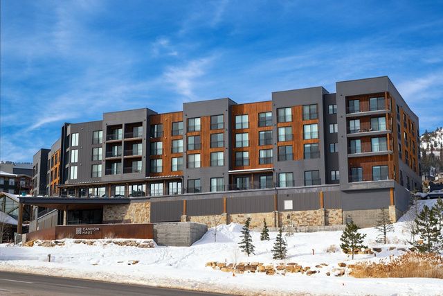 2670 W CANYONS RESORT DR #427, Park City, UT 84098