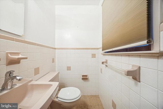 132 OSAGE LN, Newark, DE 19711