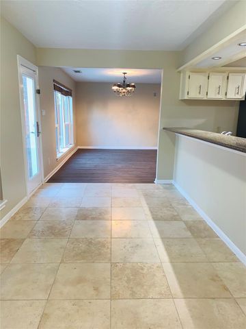 14135 Sandfield Drive, Houston, TX 77077