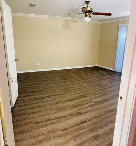 14135 Sandfield Drive, Houston, TX 77077