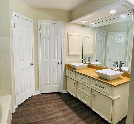 14135 Sandfield Drive, Houston, TX 77077