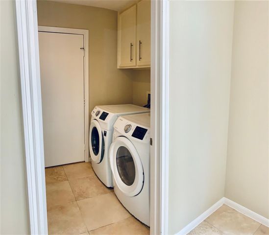 14135 Sandfield Drive, Houston, TX 77077