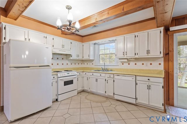 9440 Deerpark Ct, Midlothian, VA 23112