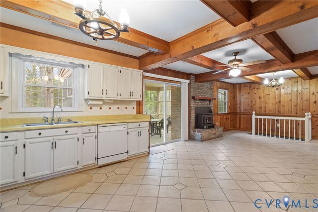 9440 Deerpark Ct, Midlothian, VA 23112