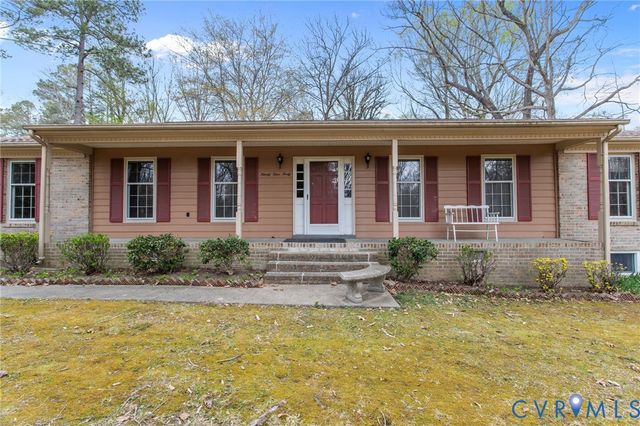 9440 Deerpark Ct, Midlothian, VA 23112