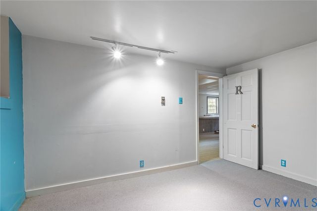 9440 Deerpark Ct, Midlothian, VA 23112