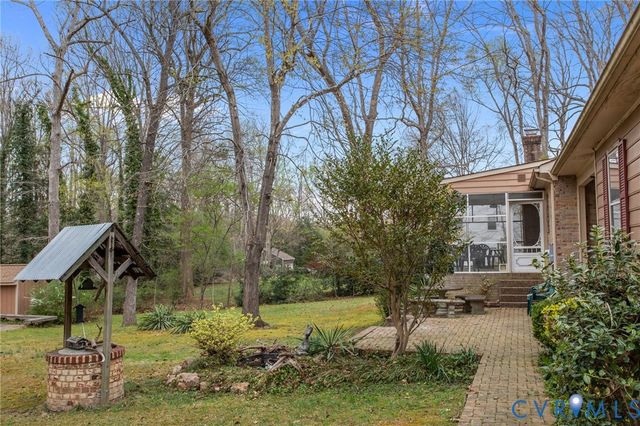 9440 Deerpark Ct, Midlothian, VA 23112