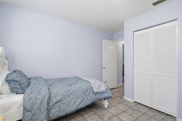 8422 W Bradshaw Street, Homosassa, FL 34448