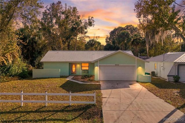 8422 W Bradshaw Street, Homosassa, FL 34448