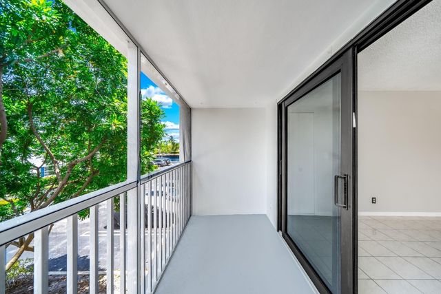 150 Cypress Club Drive 528, Pompano Beach, FL 33060