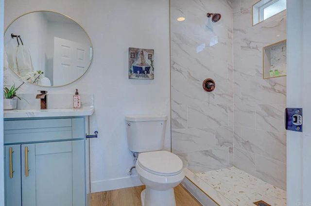 952 Galapago St, Spring Valley, CA 91977