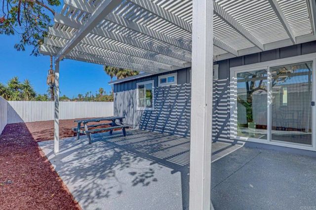 952 Galapago St, Spring Valley, CA 91977