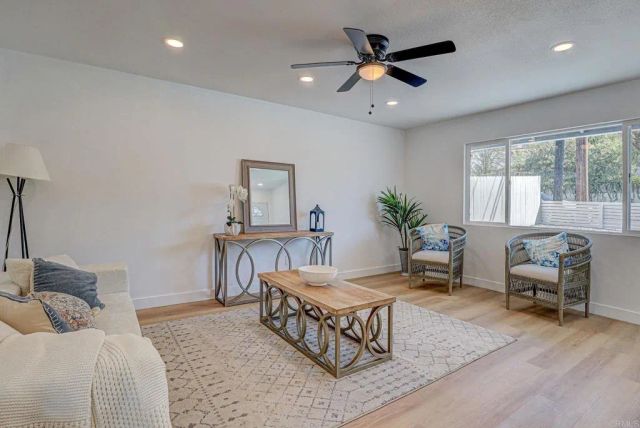 952 Galapago St, Spring Valley, CA 91977