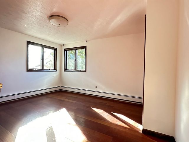 24 Hemlock Dr, Natick, MA 01760