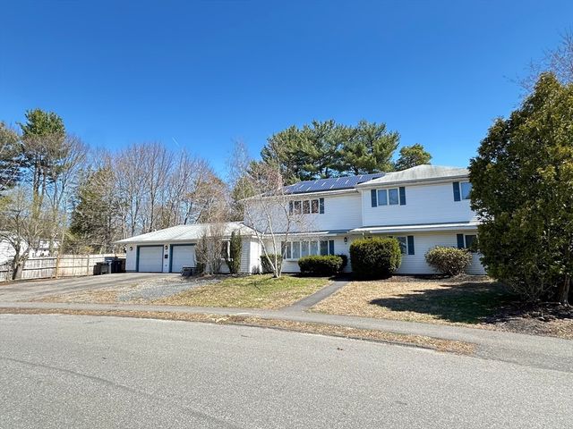 24 Hemlock Dr, Natick, MA 01760