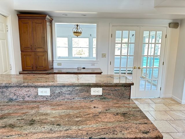 24 Hemlock Dr, Natick, MA 01760