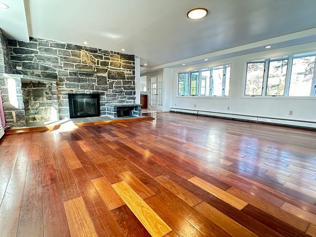 24 Hemlock Dr, Natick, MA 01760