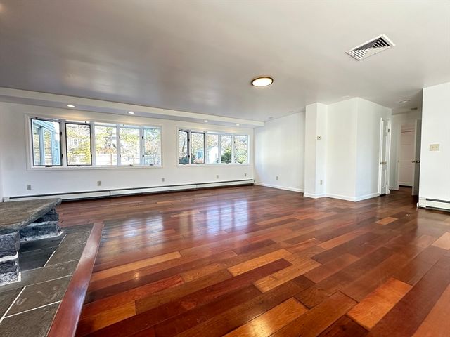 24 Hemlock Dr, Natick, MA 01760