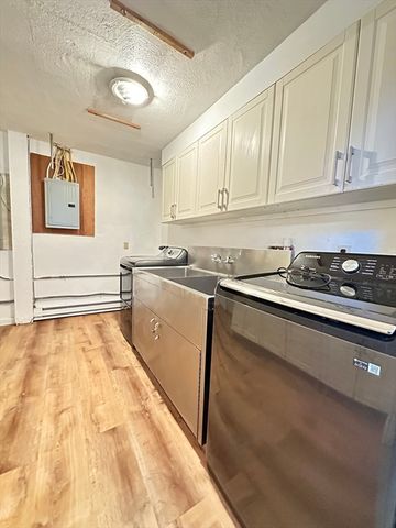 24 Hemlock Dr, Natick, MA 01760