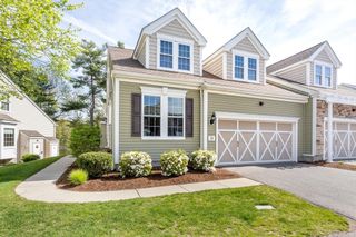25 Kelly Way 25, Canton, MA 02021