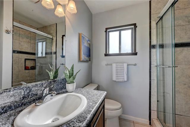 2101 W Ash, Fullerton, CA 92833