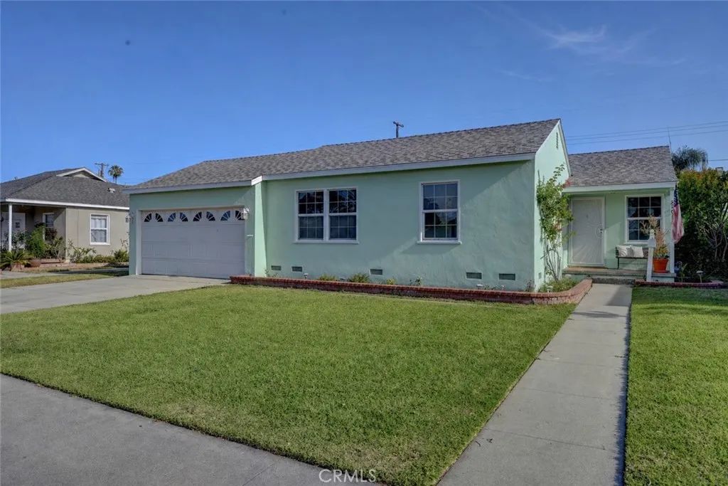2101 W Ash, Fullerton, CA 92833