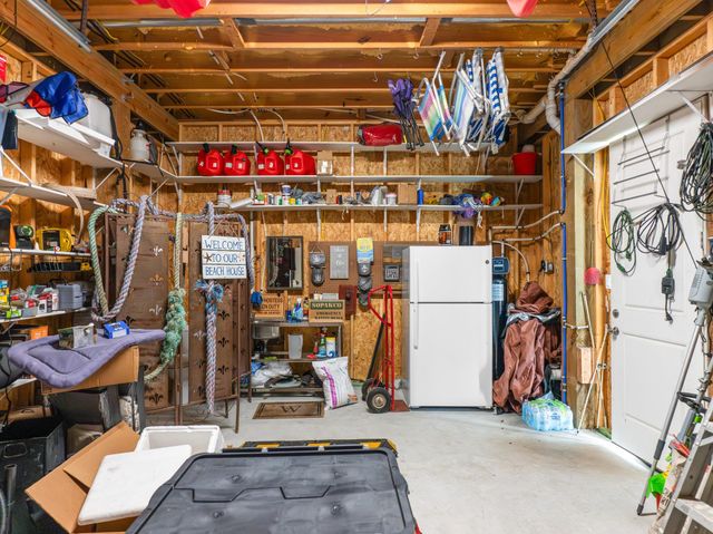 2023 County Road 201, Sargent, TX 77414
