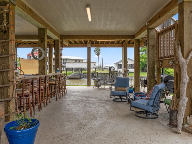 2023 County Road 201, Sargent, TX 77414