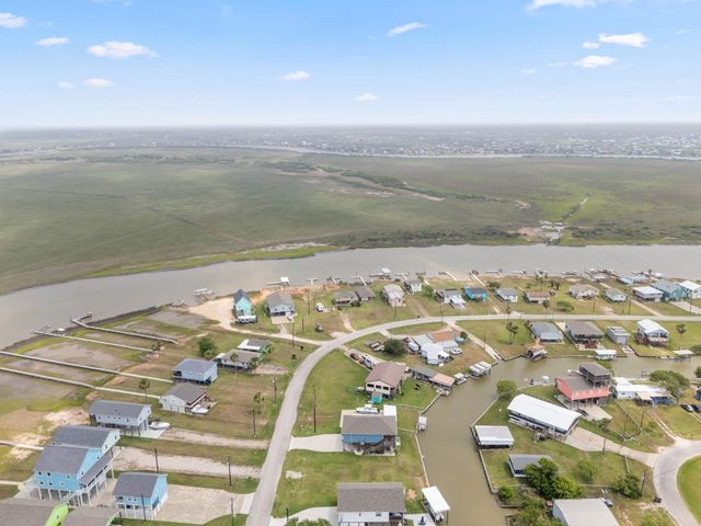 2023 County Road 201, Sargent, TX 77414