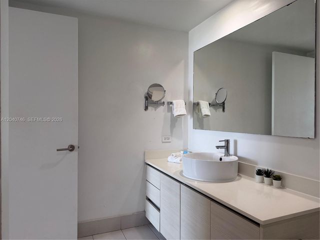 2602 E Hallandale Beach Blvd R1910, Hallandale Beach, FL 33009