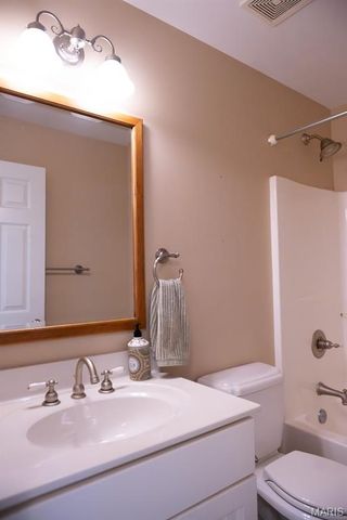 4947 S Point Road, Washington, MO 63090