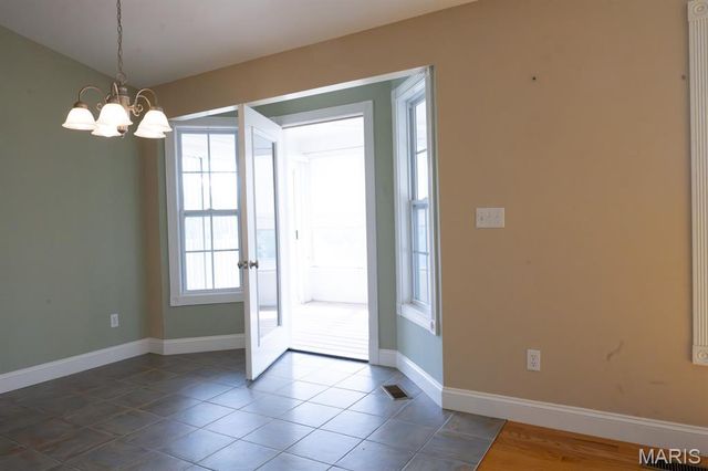 4947 S Point Road, Washington, MO 63090