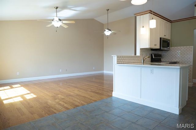 4947 S Point Road, Washington, MO 63090