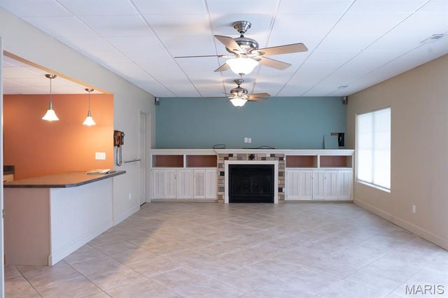 4947 S Point Road, Washington, MO 63090