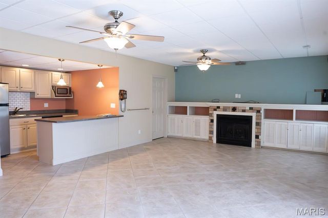 4947 S Point Road, Washington, MO 63090