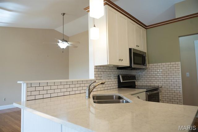 4947 S Point Road, Washington, MO 63090