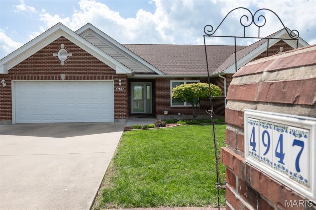 4947 S Point Road, Washington, MO 63090