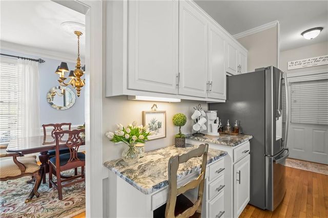 2803 Hackney Way, Jamestown, NC 27282