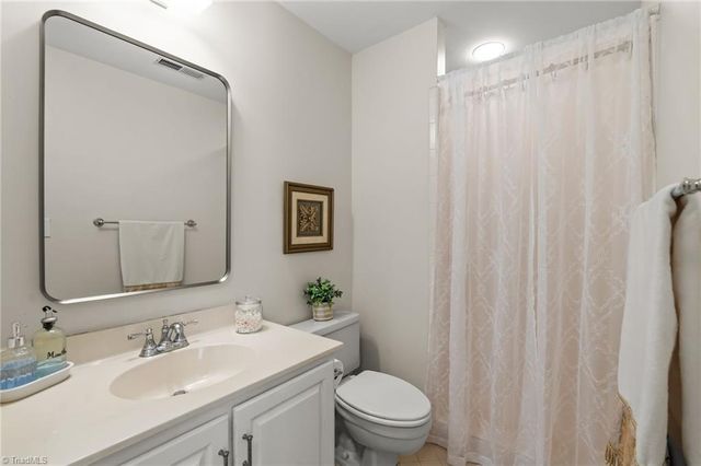 2803 Hackney Way, Jamestown, NC 27282
